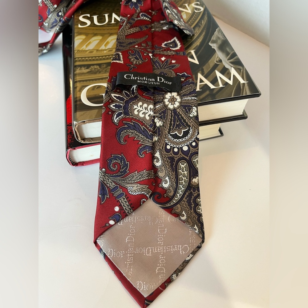 NEW CHRISTIAN DIOR Necktie 100% Silk Woven “MONSIEUR” Italy Paisley Red
